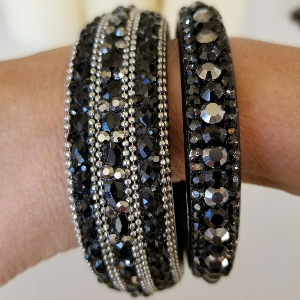 **SOLD** Bundled pair of bracelets